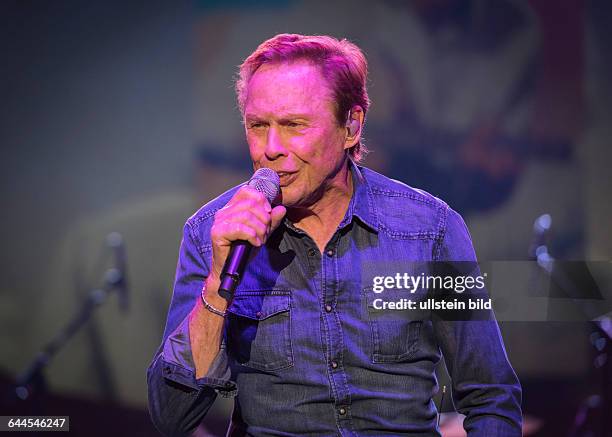 Peter Kraus gastiert mit seiner Tournee "Das beste kommt zum Schluss" in der Saarlandhalle in Saarbrücken.