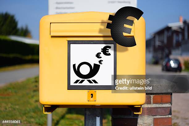 Briefkasten mit Eurozeichen, Symbolfoto Portoerhöhung