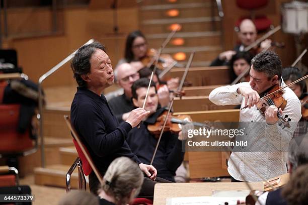 Maxim Vengerov gastiert in Begleitung des Orchestre Philharmonique de Radio France unter der Leitung des südkoreanischen Dirigenten Myung-whun Chung...