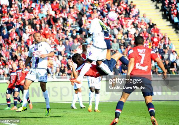 Tulio DE MELO / Daniel CONGRE - - Lille / Toulouse - 30eme journee de Ligue 1. Photo: Dave Winter / Icon Sport