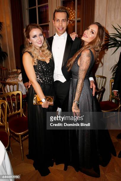 Cathy Lugner , Florian Wess and Gina-Lisa Lohfink during the Opera Ball Vienna at Vienna State Opera on February 23, 2017 in Vienna, Austria.