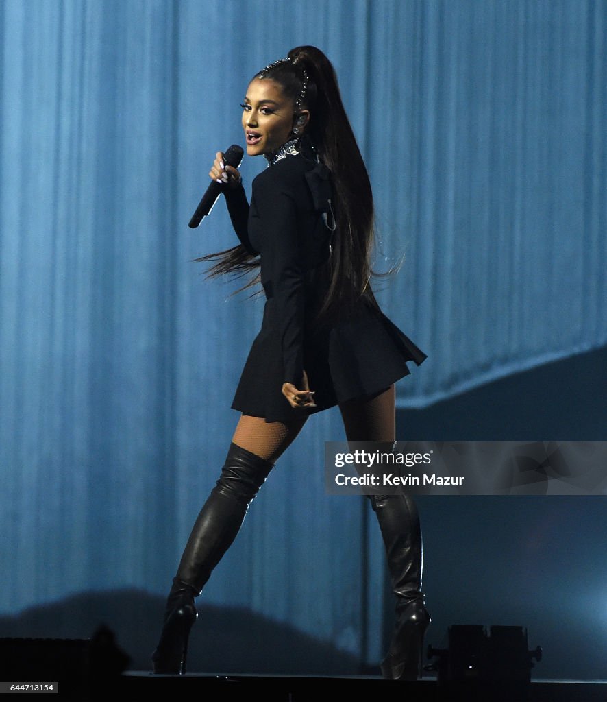 Ariana Grande "Dangerous Woman" Tour - New York City