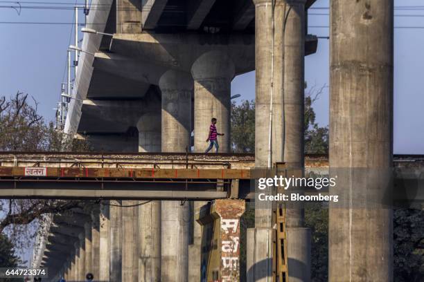 Lucknow Train Track Lucknow Metro Rail Corp Photos and Premium High Res Pictures - Getty Images