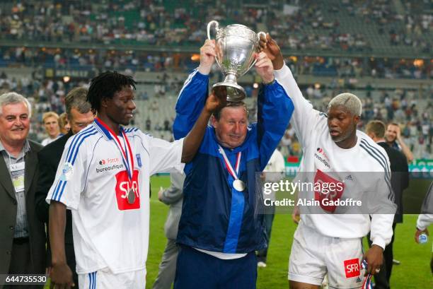 Mwaruwari BENJANI / Guy ROUX / Djibril CISSE - - PSG / Auxerre - Finale - Coupe de France de football 2002-2003 - Stade de France - Saint Denis,...