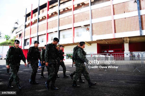 Securite a Estadio Santa Cruz - - Entrainement - France - Coupe du Monde 2014 , Photo : Dave Winter / Icon Sport