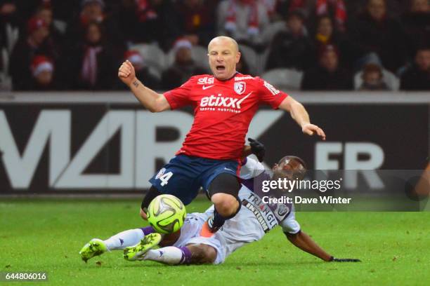 Florent BALMONT / Jean Daniel AKPA AKPRO - - Lille / Toulouse - 18eme journee de Ligue1, Photo : Dave Winter / Icon Sport