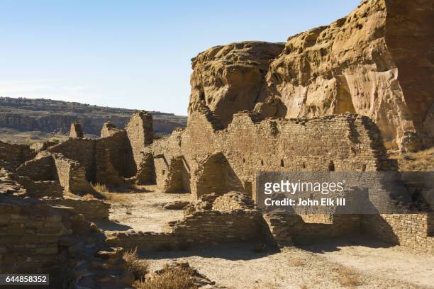 chetro ketl, ancestral puebloan great house ruins - chaco canyon stock pictures, royalty-free photos & images