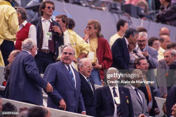 Joao HAVELANGE / Helmut Kohl - - URSS / Pays Bas - Finale Championnat d'Europe 1988 - Munich, Photo : Alain De Martignac / Icon Sport,