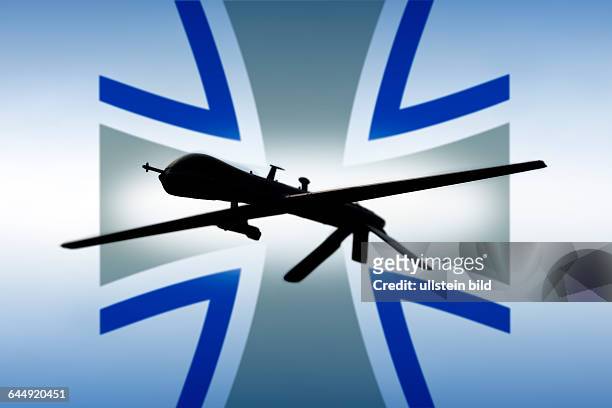 Drohne und Symbol der Bundeswehr