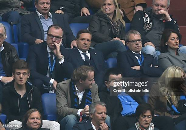 Fussball, Saison 2014/15, 1. Bundesliga, 33. Spieltag,FC Schalke 04 - SC PaderbornAufsichtsratsvorsitzender Clemens Toennies , Manager Horst Heldt ,...