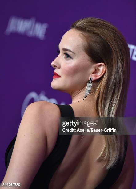 Actress Jess Weixler arrives at the 19th CDGA at The Beverly Hilton Hotel on February 21, 2017 in Beverly Hills, California.