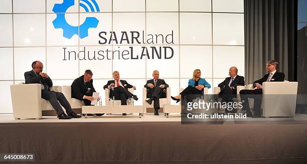 Die Veranstaltung "Saarland Industrieland - Wie wir mit Industrie Zukunft gewinnen" in der Congresshalle in Saarbrücken.