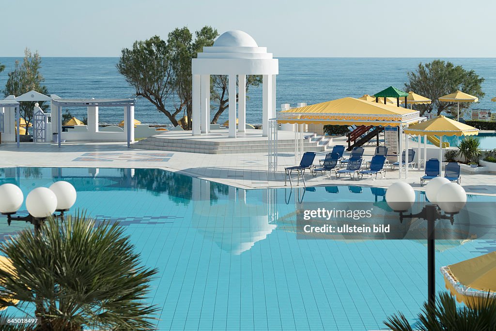 Serita Beach Hotel