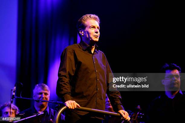 Nic Raine Nic Raine Photos and Premium High Res Pictures - Getty Images