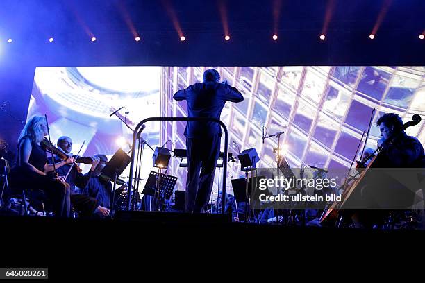 Nic Raine Nic Raine Photos and Premium High Res Pictures - Getty Images
