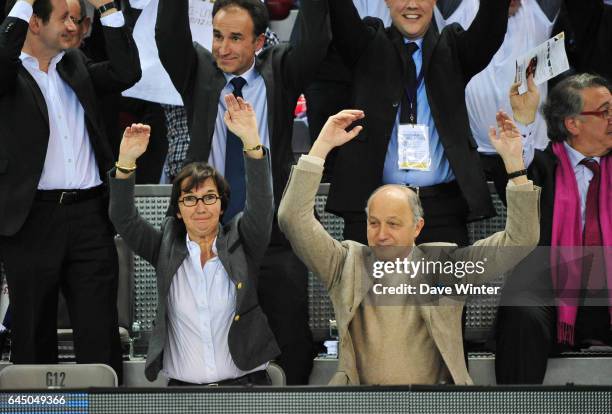 Valerie FOURNEYRON / Laurent FABIUS - - France / Lituanie - Qualification Euro 2014 -Kinderarena - Rouen- Photo: Dave Winter / Icon Sport