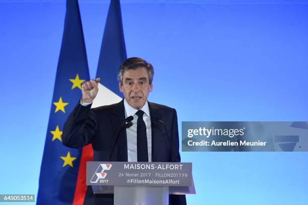 French candidate for the right-wing 'Les Republicains' Party Francois Fillon addresses voters during a political meeting on February 24, 2017 in...