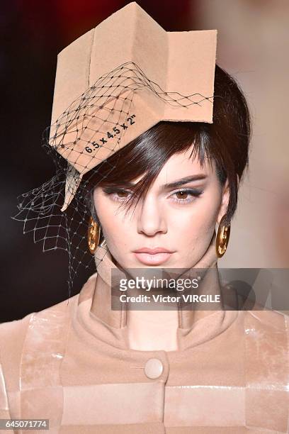 110 Kendall Jenner Moschino Photos & High Res Pictures - Getty Images