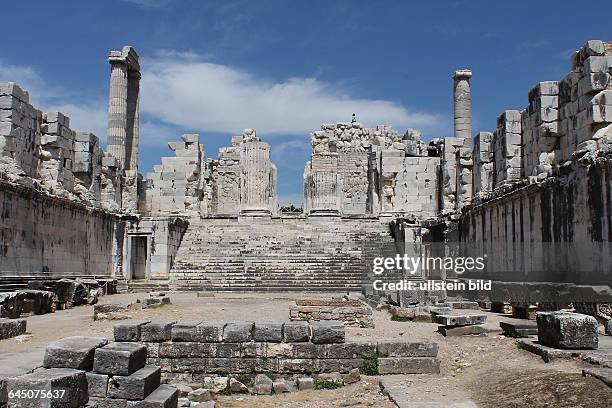 Didim Türkei In der Antike befand sich hier die Stadt Didyma mit einem bedeutenden Orakelheiligtum des Gottes Apollon. Der Apollontempel zählt heute...