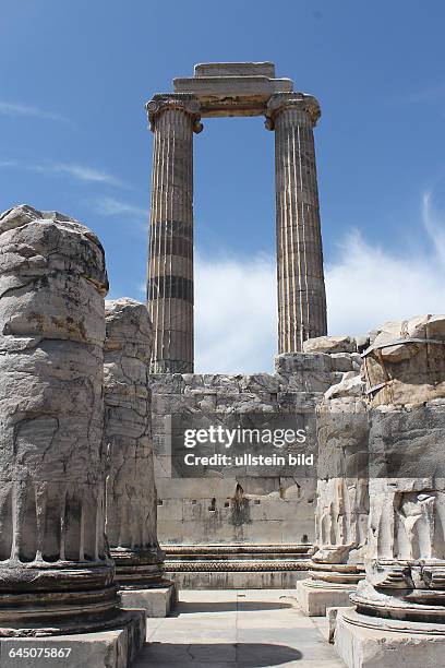 Didim Türkei In der Antike befand sich hier die Stadt Didyma mit einem bedeutenden Orakelheiligtum des Gottes Apollon. Der Apollontempel zählt heute...