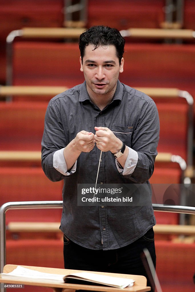 Piazzolla Tangazo Hr Sinfonieorchester Andr S Orozco Estrada