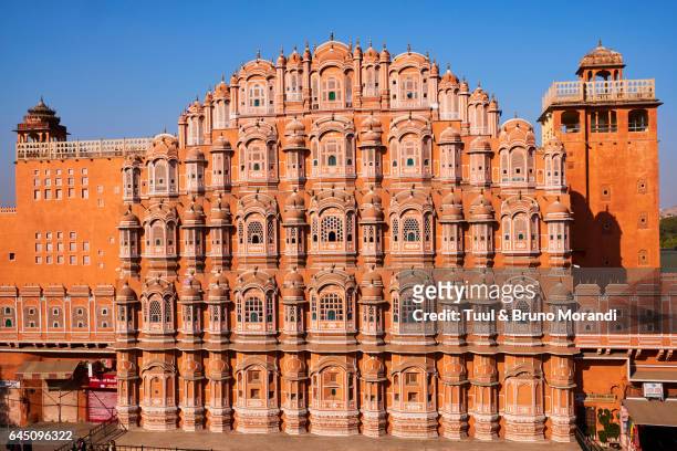 india, rajasthan, jaipur, the wind palace - jaypour photos et images de collection