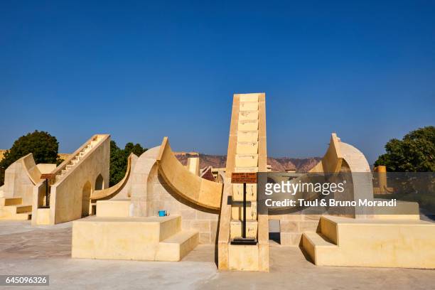 india, rajasthan, jaipur, oservatory (jantar mantar) - observatory stock pictures, royalty-free photos & images