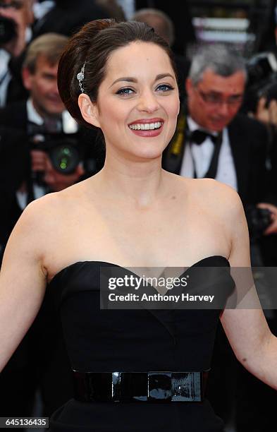 Marion Cotillard attend the De Rouille Et D'os Premiere at the Palais des Festivals during the 65th Cannes Film Festival May 17, 2012 in Cannes,...