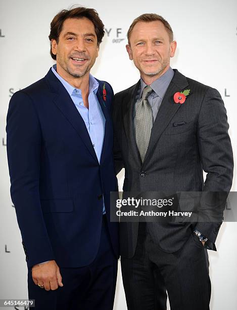 Daniel Craig and Javier Bardem attend the photocall for the 23rd James Bond film, Skyfall on November 3, 2011 at the Massimo Restaurant in London.