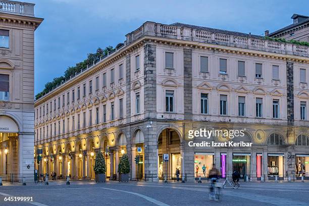piazza san carlo and via roma at dusk, turin italy - piazza san carlo stock pictures, royalty-free photos & images