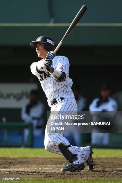 Seiji Kobayashi of Samurai Japan bats during the SAMURAI JAPAN Friendly Opening Match between SAMURAI JAPAN and Fukuoka SoftBank HAWKS at the Sun...