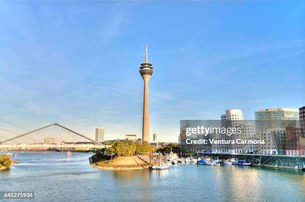 rhine tower in düsseldorf - düsseldorf photos et images de collection