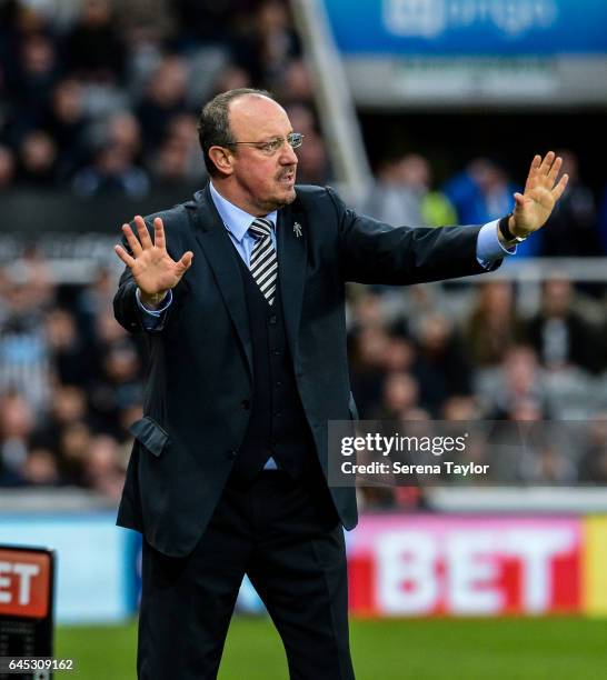 Newcastle United's Manager Rafael Benitez gives instructions from the sidelines during the Sky Bet Championship Match between Newcastle United and...