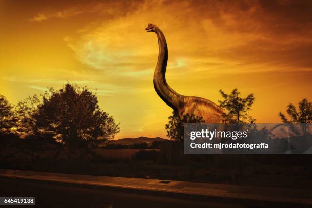 stockillustraties, clipart, cartoons en iconen met the dinosaurs have returned - diplodocus