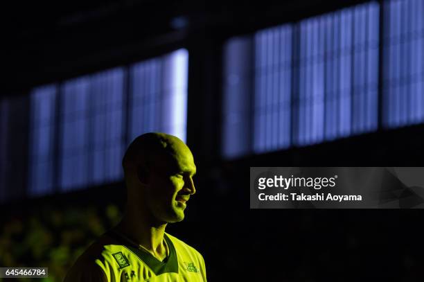 Robert Sacre of the SunRockers enters the court prior to the B. League game between the Hitachi SunRockers Tokyo-Shibuya and Kyoto Hannaryz at Aoyama...