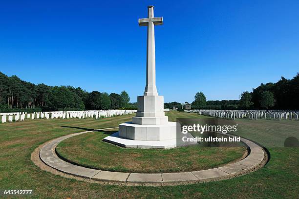 Rheinberg, D-Kamp-Lintfort, Rhine, Lower Rhine, Ruhr area, Rhineland, North Rhine-Westphalia, NRW, Rheinberg War Cemetery of the Commonwealth War...