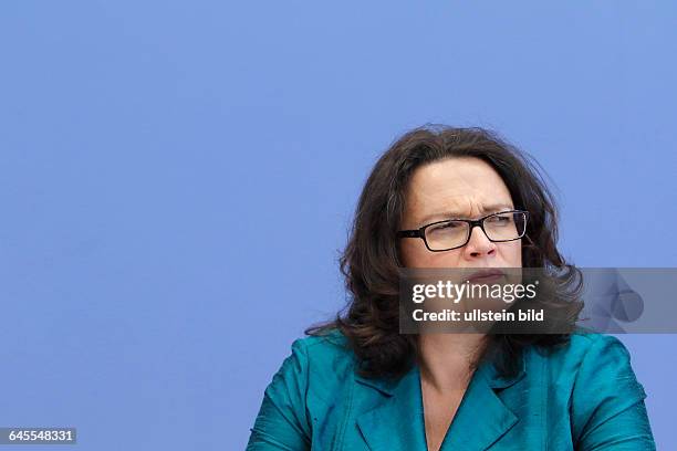 Andrea Nahles, Bundesministerin fuer Arbeit und Soziales, SPD, PK zum Thema: Initiative der deutschen Wirtschaft zur Bekaempfung der...