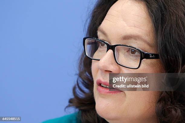 Andrea Nahles, Bundesministerin fuer Arbeit und Soziales, SPD, PK zum Thema: Initiative der deutschen Wirtschaft zur Bekaempfung der...