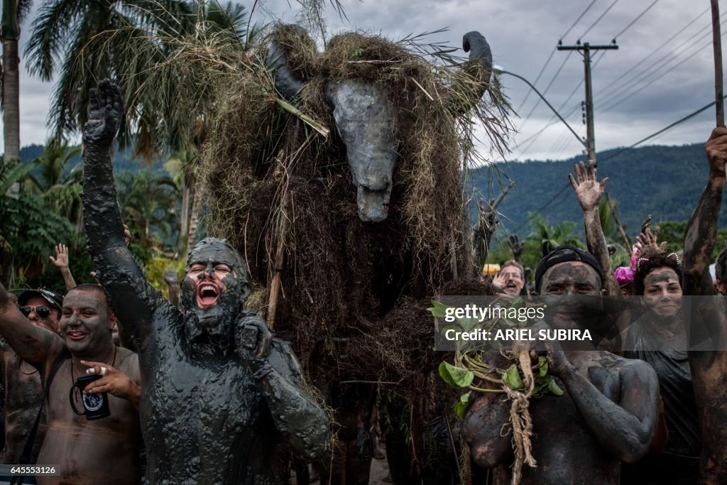 BRAZIL-CARNIVAL-PARATY-MUD