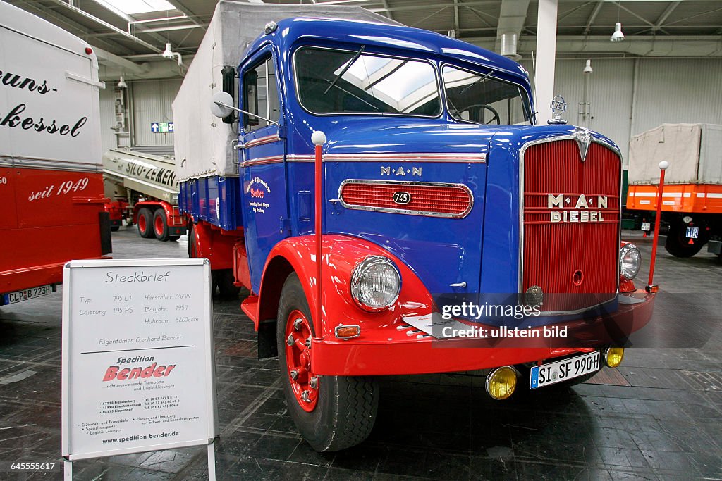 Von 61. IAA Nutzfahrzeugausstellung auf Hannover Messe . MAN Oldtimer  News Photo - Getty Images