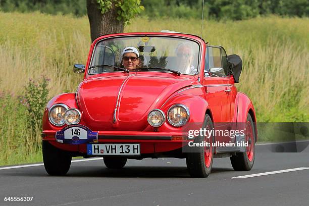Käfer 1303 LS Cabrio 1974 - gesehen bei ADAC Oldtimer Rundfahrt Niedersachsen Classic in Bad Pyrmont