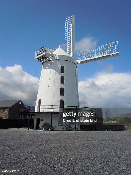 Die historische Windmühle wurde restauriert und kann innerhalb eines Museumskomplexes besichtigt werden, aufgenommen am 17. Juli 2015 in Blennerville...