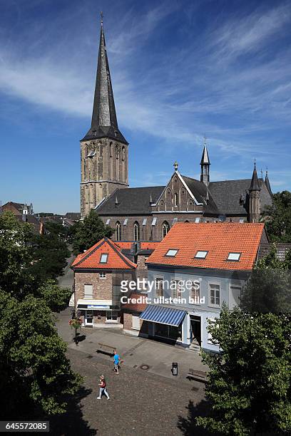 Viersen, Niers, Lower Rhine, Rhineland, North Rhine-Westphalia, NRW, D-Viersen-Suechteln, panorama, catholic parish church Saint Clemens, Late...
