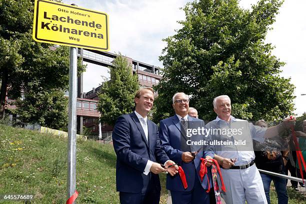 Einweihung von Otto Hofner´s Lachende Kölnarena Weg am Südosteingang der Lanxess-Arena Köln.Auf Grund des 100. Geburtstag des kölner Veranstalters...