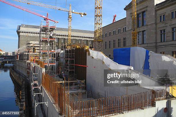 Am erfolgte die Grundsteinlegung fuer den Neubau des Neuen Eingangsgebaeudes zur Museumsinsel, der James-Simon-Galerie auf der Museums-Insel Berlin....