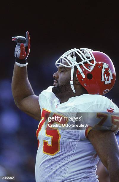 89 Chester Mcglockton Photos & High Res Pictures Getty Images