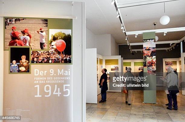 Vernissage zur Ausstellung --Der 9.Mai Formen des Gedenkens an das Kriegsende 1945-- Museumsfest - 70 Jahre Ende des zweiten Weltkrieges....
