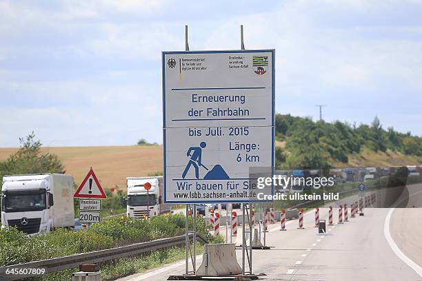 Autobahnbaustellen Autobahn Baustellen Reperatur Fahrbahn Fahrbahnschäden Fahrbahnbelag reparieren ausbessern Hitzeschäden Bundesautobahn Autobahnen...