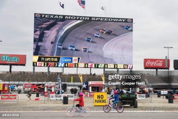 Fans tailgate to watch the Daytona 500 on the world's largest TV, Big Hoss, at Texas Motor Speedway on February 26, 2017 in Fort Worth, Texas.