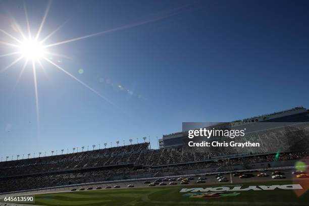 General view as cars race during the 59th Annual DAYTONA 500 at Daytona International Speedway on February 26, 2017 in Daytona Beach, Florida.